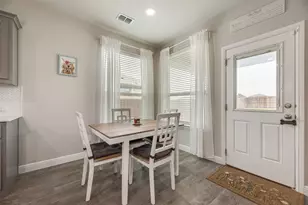 517 Frenchpark Dr, Fort Worth, TX 76052 - Photo 11