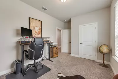 517 Frenchpark Drive, Fort Worth, TX 76052 - Photo 17