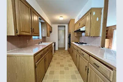 3641 Townsend Drive, Dallas, TX 75229 - Photo 7
