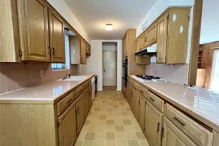3641 Townsend Dr, Dallas, TX 75229 - Photo 7