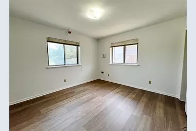 3641 Townsend Drive, Dallas, TX 75229 - Photo 9