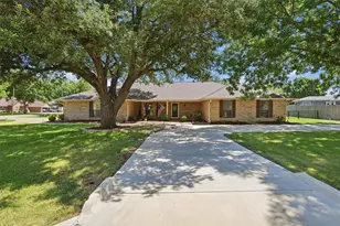 5711 Cortez Dr, Granbury, TX 76049 - Photo 1