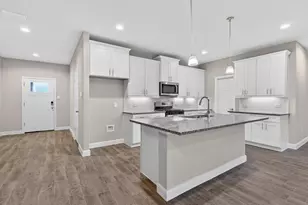 207 Sandstone Cir, Granbury, TX 76048 - Photo 5
