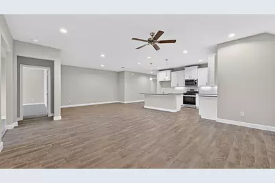 207 Sandstone Circle, Granbury, TX 76048 - Photo 7