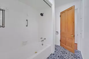 1122 W Main St, Waxahachie, TX 75165 - Photo 7