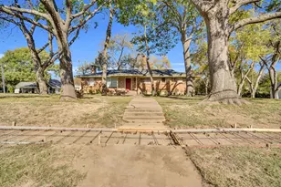 1122 W Main St, Waxahachie, TX 75165 - Photo 15