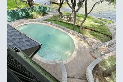 201 Casas Del Sur Street, Granbury, TX 76049 - Photo 3
