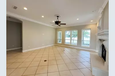 201 Casas Del Sur Street, Granbury, TX 76049 - Photo 13