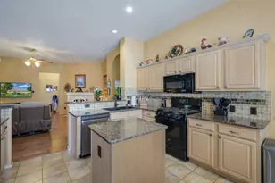 11905 Amber Valley Dr, Frisco, TX 75035 - Photo 9