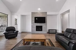 1000 Timber Hills Dr, Weatherford, TX 76087 - Photo 13