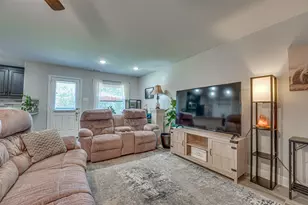 6810 Topaz Dr, Greenville, TX 75402 - Photo 7