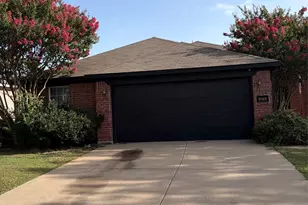 8169 Royal Terrace Ln, Fort Worth, TX 76120 - Photo 1