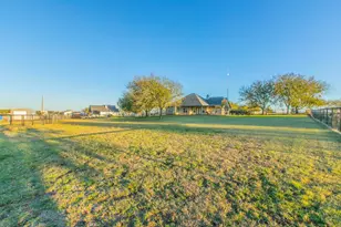 308 Wildflower, McGregor, TX 76657 - Photo 37