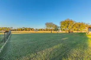 308 Wildflower, McGregor, TX 76657 - Photo 35