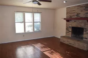 1806 Family Cir, Grand Prairie, TX 75051 - Photo 11