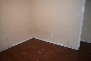 1806 Family Cir, Grand Prairie, TX 75051 - Photo 13