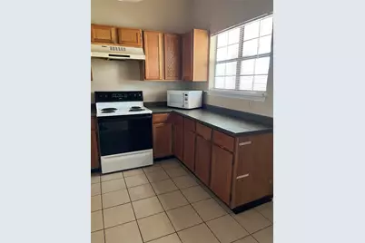 818 Midcreek Drive, Euless, TX 76039 - Photo 5