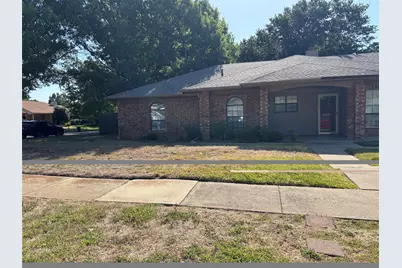 818 Midcreek Drive, Euless, TX 76039 - Photo 1