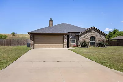 1491 Sun Dance, Stephenville, TX 76401 - Photo 3