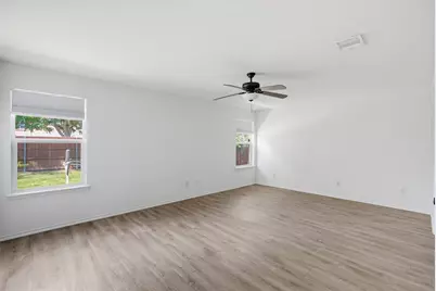 1612 Crown Point Drive, Little Elm, TX 75036 - Photo 15