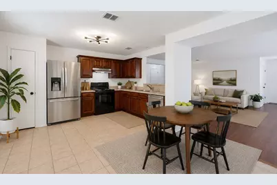 1612 Crown Point Drive, Little Elm, TX 75036 - Photo 9