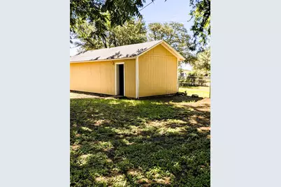 205 N Avenue O, Olney, TX 76374 - Photo 3