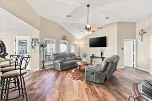 11555 Plainview Rd, Krum, TX 76249 - Photo 11
