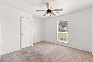 11555 Plainview Rd, Krum, TX 76249 - Photo 27