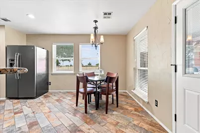 11555 Plainview Road, Krum, TX 76249 - Photo 15