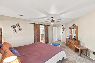 11555 Plainview Road, Krum, TX 76249 - Photo 17