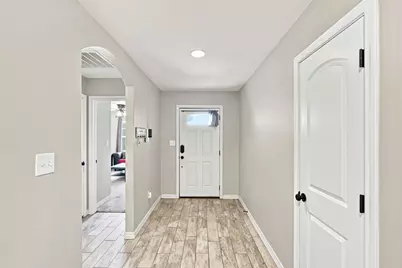 2020 Shane Avenue, Fort Worth, TX 76134 - Photo 11