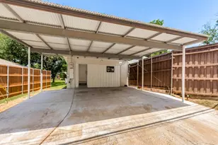 8434 Bellingham Dr, Dallas, TX 75228 - Photo 17