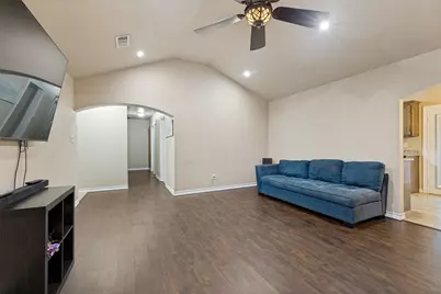 625 Park Center Boulevard, Saginaw, TX 76179 - Photo 9