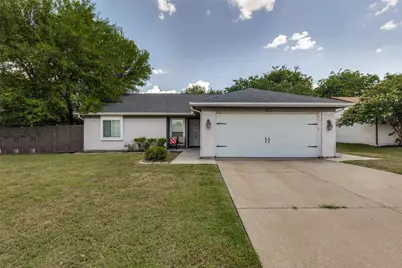 625 Park Center Boulevard, Saginaw, TX 76179 - Photo 3