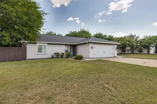 625 Park Center Blvd, Saginaw, TX 76179 - Photo 1