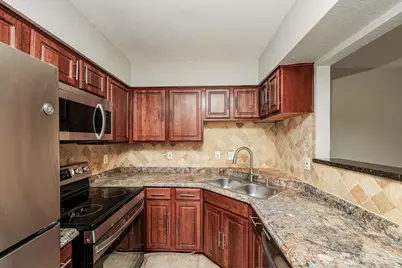1107 Carrington Court, Irving, TX 75060 - Photo 11
