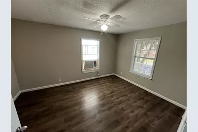 2223 Houston Street, Grand Prairie, TX 75050 - Photo 7