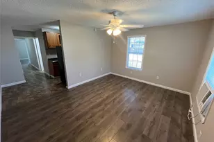 2223 Houston St, Grand Prairie, TX 75050 - Photo 3