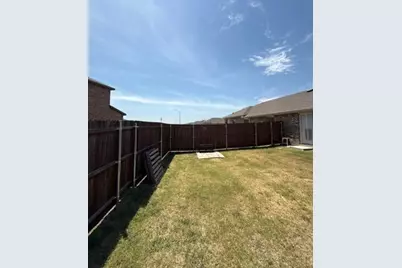 915 Presleigh Drive, Dallas, TX 75253 - Photo 21