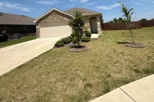 915 Presleigh Dr, Dallas, TX 75253 - Photo 3