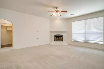 1134 Grove Court, Burleson, TX 76028 - Photo 9