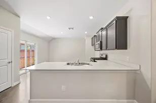 3921 Oak Crk Cir, Denison, TX 75020 - Photo 15