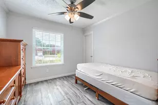 1211 Princeton Pl, Euless, TX 76040 - Photo 15