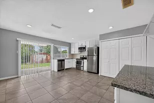 2026 Wedgewood Ln, Carrollton, TX 75006 - Photo 7