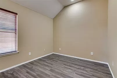 7704 Chandler Court, North Richland Hills, TX 76182 - Photo 23