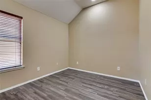 7704 Chandler Ct, North Richland Hills, TX 76182 - Photo 23