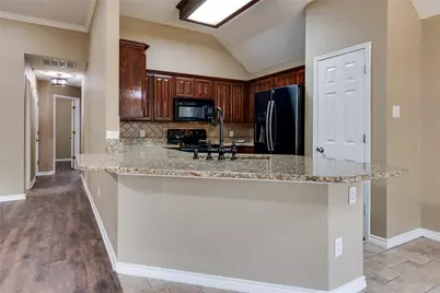 7704 Chandler Court, North Richland Hills, TX 76182 - Photo 11