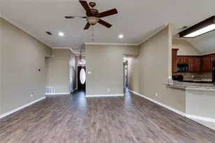 7704 Chandler Ct, North Richland Hills, TX 76182 - Photo 5