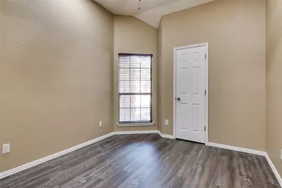 7704 Chandler Court, North Richland Hills, TX 76182 - Photo 17