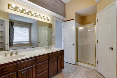 7704 Chandler Court, North Richland Hills, TX 76182 - Photo 15